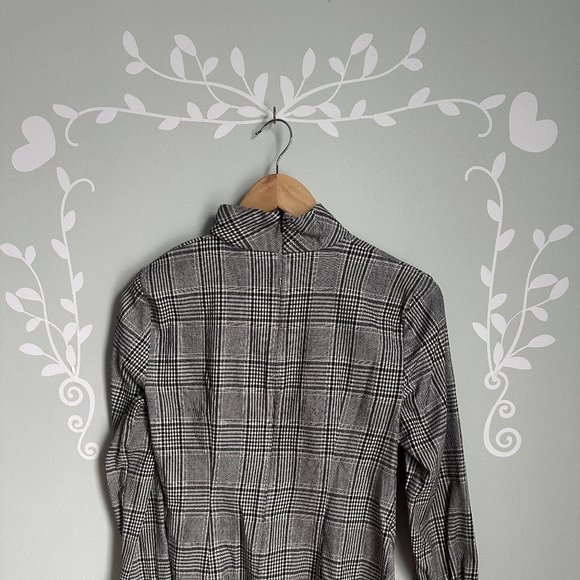 Plaid Zara Houndstooth Wrap Blouse - Picture 2 of 8